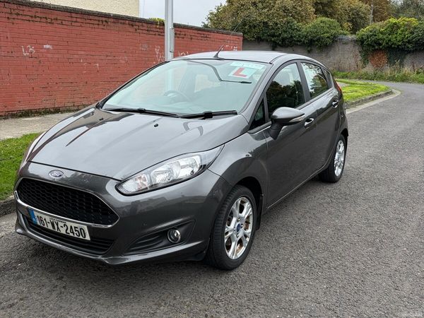 Ford Fiesta Hatchback, Petrol, 2016, Grey