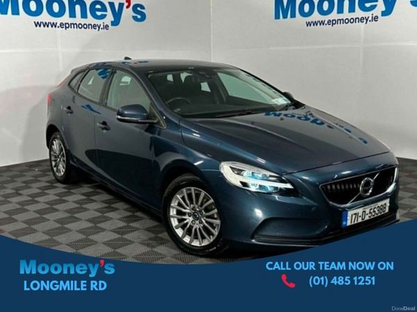 Volvo V40 Hatchback, Petrol, 2017, Blue