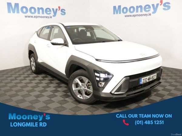 Hyundai KONA MPV, Petrol, 2023, White