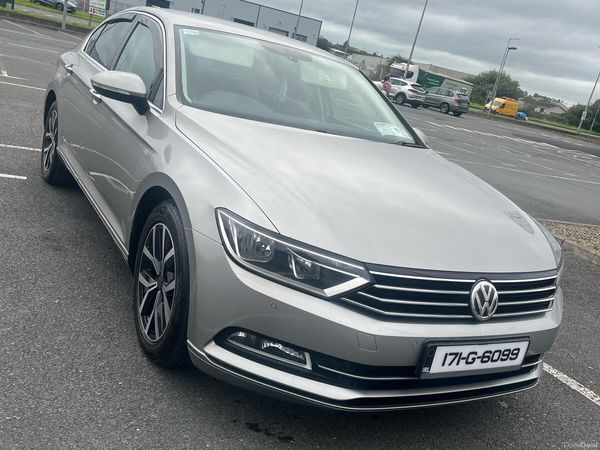 Volkswagen Passat Saloon, Diesel, 2017, Silver