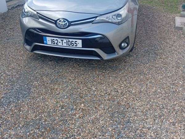 Toyota Avensis Saloon, Diesel, 2016, Grey