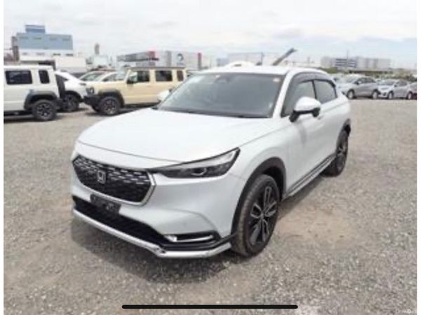 Honda Vezel SUV, Petrol Hybrid, 2022, White