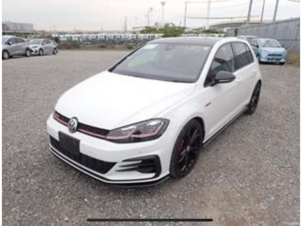 Volkswagen Golf Hatchback, Petrol, 2019, White