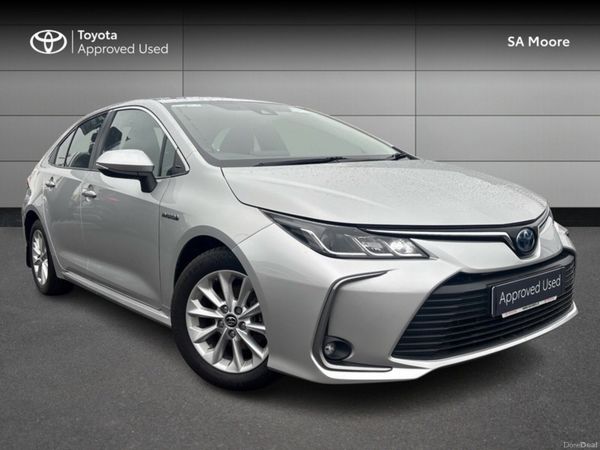 Toyota Corolla Saloon, Petrol Hybrid, 2020, Silver