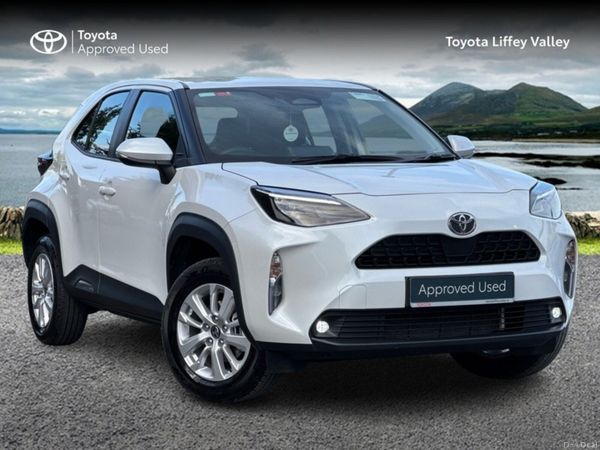 Toyota Yaris Cross Hatchback, Petrol Hybrid, 2026, White