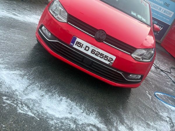 Volkswagen Polo Hatchback, Petrol, 2015, Red
