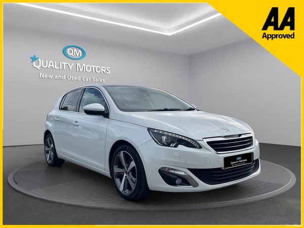 Peugeot 308 Hatchback, Petrol, 2017, White