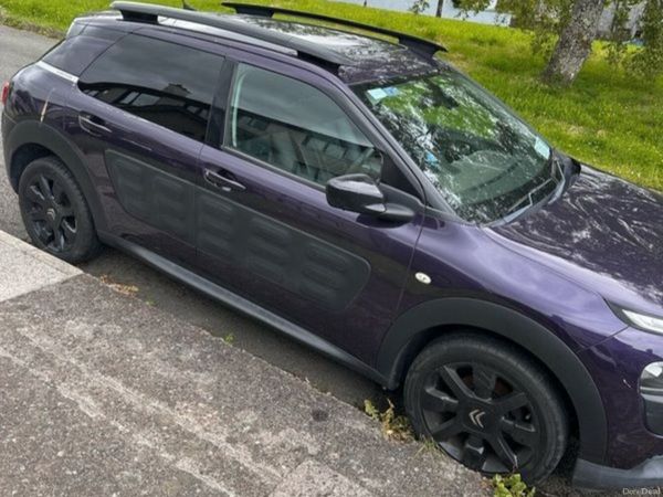 Citroen C4 Cactus Hatchback, Petrol, 2016, Purple