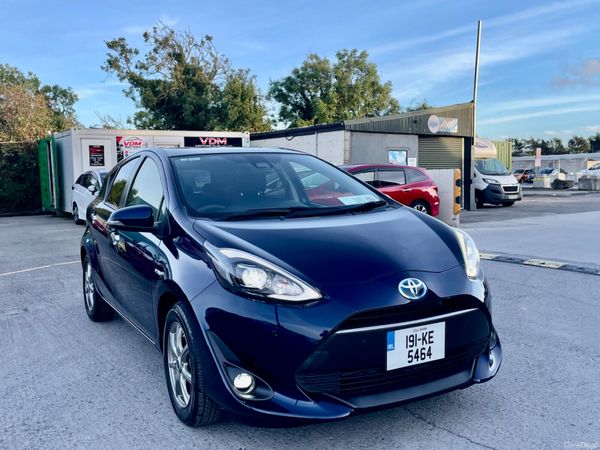 Toyota Aqua Hatchback, Petrol Hybrid, 2019, Blue