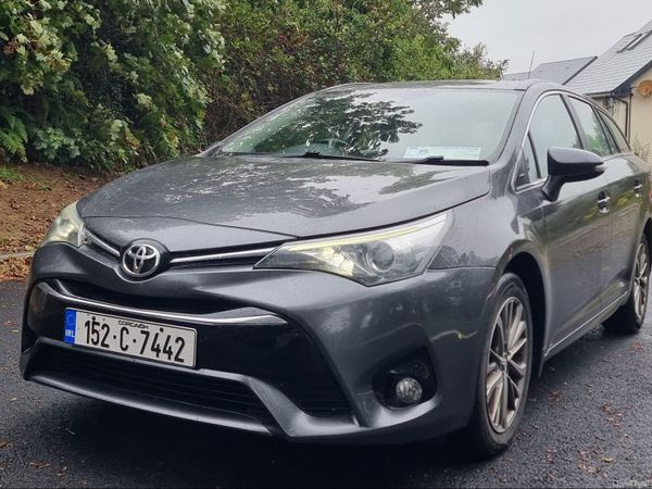 Toyota Avensis Estate, Diesel, 2015, Grey