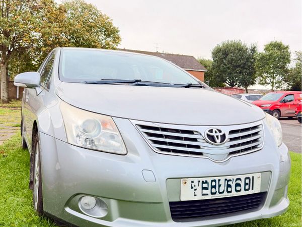 Toyota Avensis Saloon, Petrol, 2009, Grey