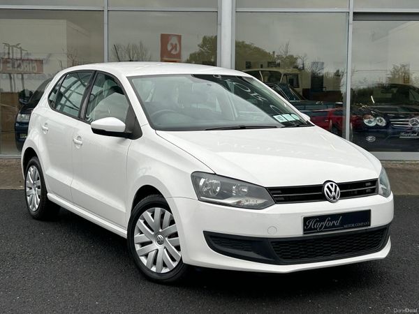 Volkswagen Polo Hatchback, Petrol, 2013, White