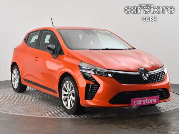 Renault Clio Hatchback, Petrol, 2024, Orange
