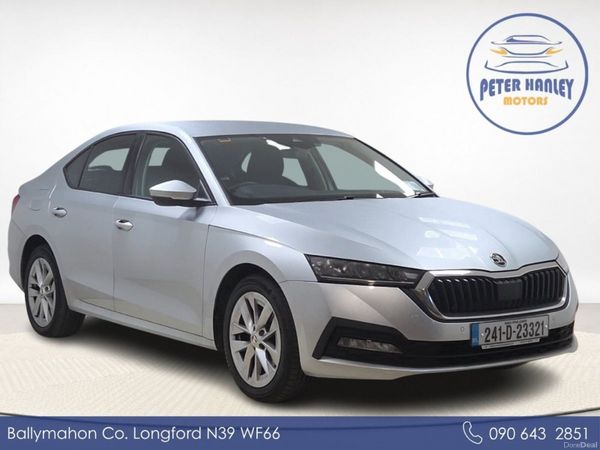 Skoda Octavia Saloon, Diesel, 2024, Grey