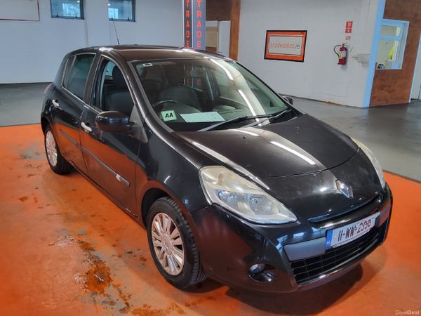 Renault Clio Hatchback, Petrol, 2011, Black