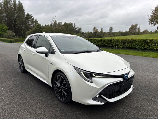 Toyota Corolla Hatchback, Petrol Hybrid, 2019, White