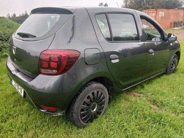 Dacia Sandero Hatchback, Petrol, 2017, Grey
