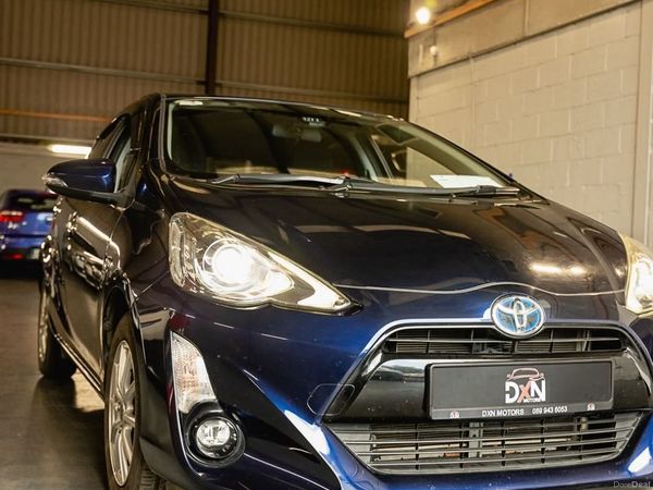 Toyota Aqua Hatchback, Petrol Hybrid, 2016, Blue