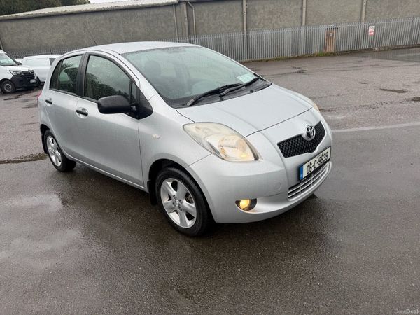 Toyota Yaris Hatchback, Petrol, 2006, Silver