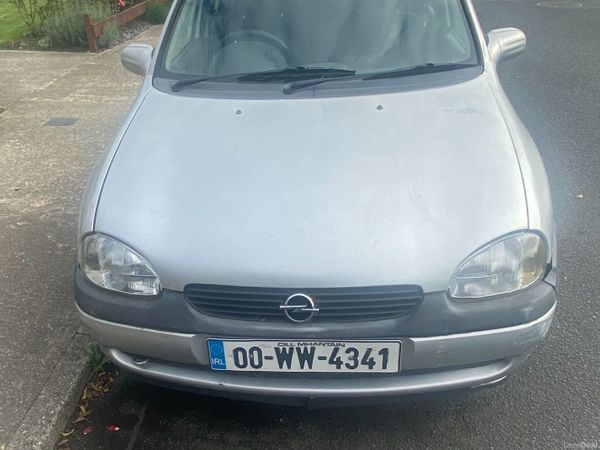Opel Corsa Hatchback, Petrol, 2000, Silver