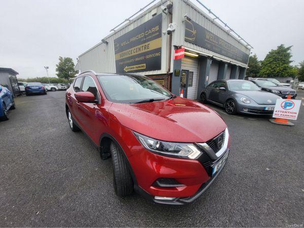 Nissan Qashqai MPV, Diesel, 2018, Red