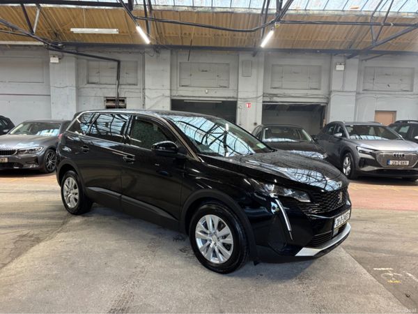 Peugeot 5008 MPV, Diesel, 2021, Black