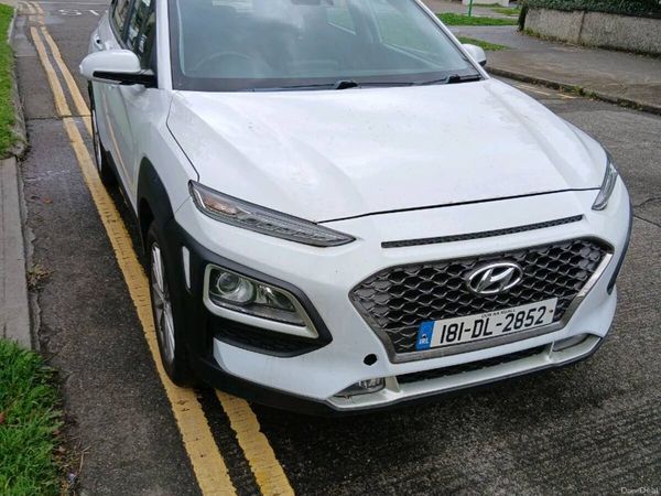 Hyundai KONA Hatchback, Petrol, 2018, White