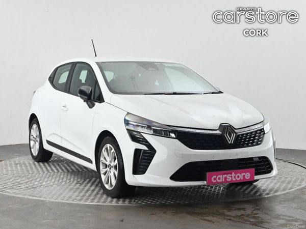 Toyota Yaris Hatchback, Petrol, 2024, White