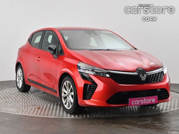 Renault Clio Hatchback, Petrol, 2024, Red