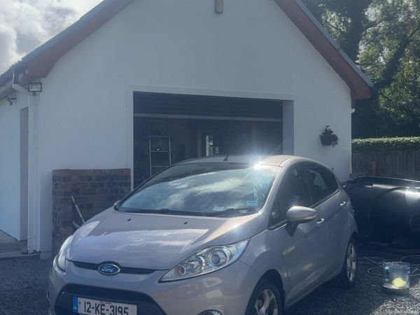 Ford Fiesta Hatchback, Diesel, 2012, Grey