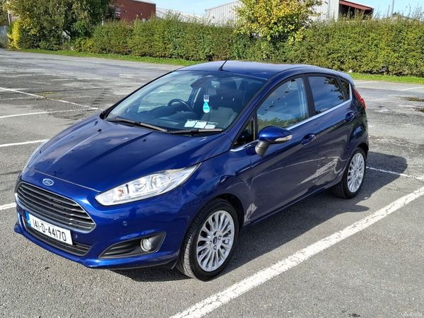Ford Fiesta Hatchback, Petrol, 2014, Blue