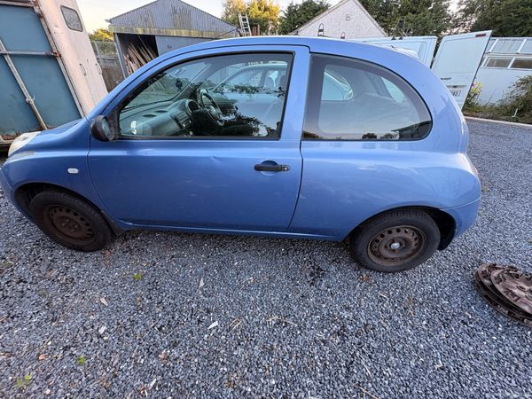 Nissan Micra Hatchback, Petrol, 2005, Blue