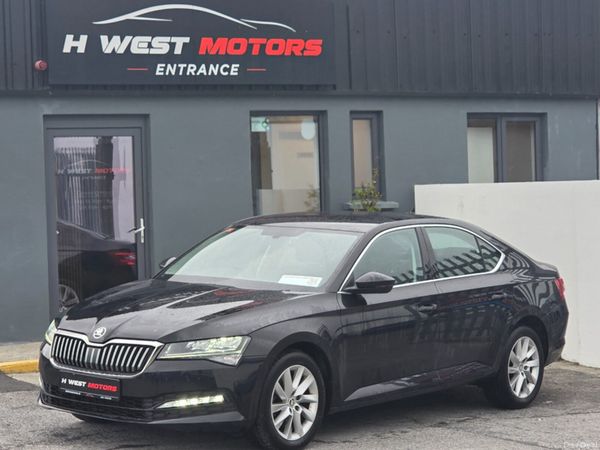 Skoda Superb Hatchback, Diesel, 2022, Black