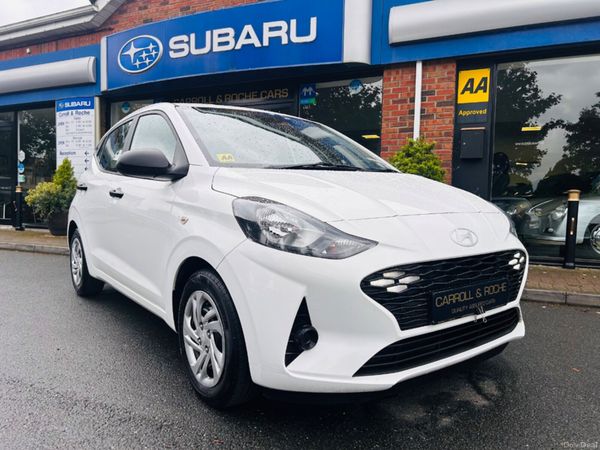 Hyundai i10 Hatchback, Petrol, 2023, White