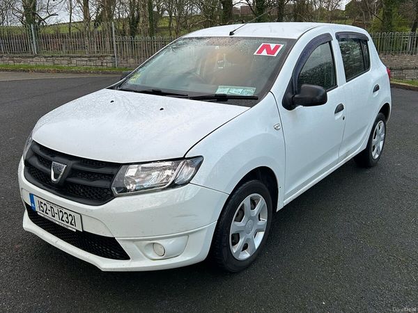 Dacia Sandero Hatchback, Diesel, 2015, White