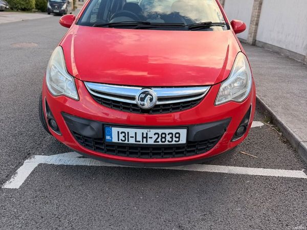 Vauxhall Corsa Hatchback, Petrol, 2013, Red