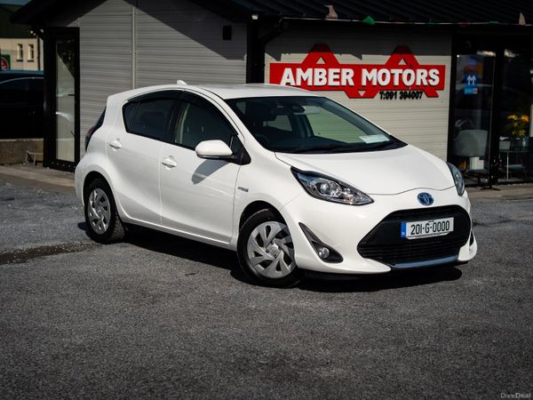Toyota Aqua Hatchback, Petrol Hybrid, 2020, White