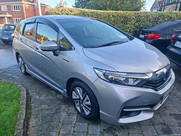 Honda Shuttle MPV, Petrol Hybrid, 2018, Silver