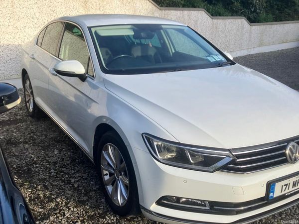 Volkswagen Passat Saloon, Diesel, 2017, White