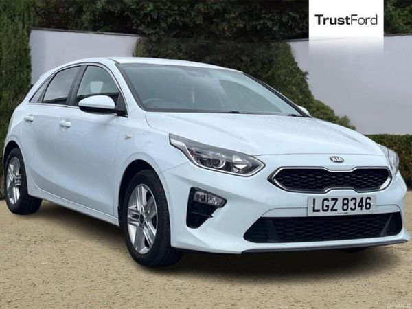 Kia Ceed Hatchback, Petrol, 2019, White