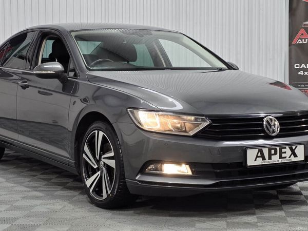 Volkswagen Passat Saloon, Diesel, 2015, Grey