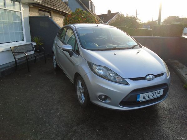 Ford Fiesta Hatchback, Diesel, 2010, Silver