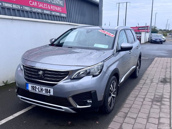 Peugeot 5008 MPV, Petrol, 2019, Grey
