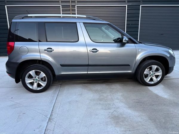 Skoda Yeti SUV, Diesel, 2012, Grey