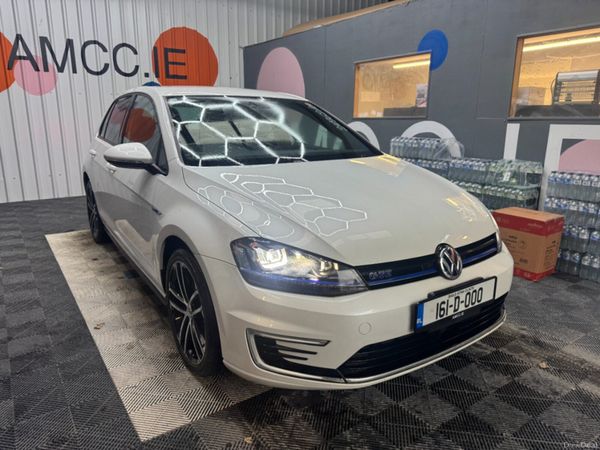 Volkswagen Golf Hatchback, Petrol Hybrid, 2016, White