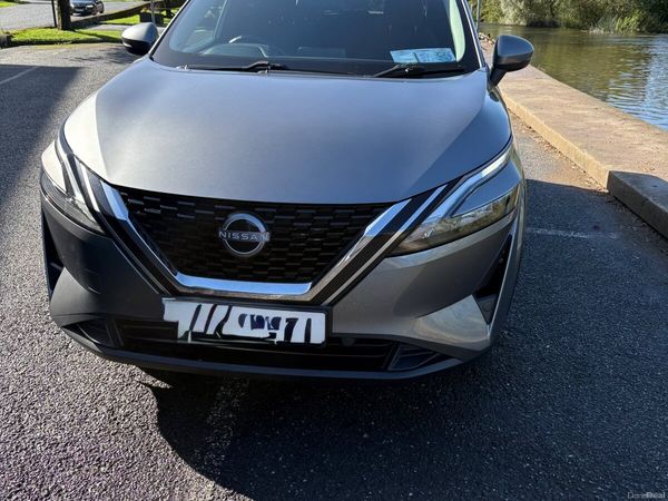Nissan Qashqai MPV, Petrol, 2022, Grey