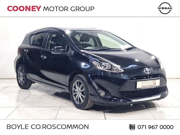 Toyota Aqua Hatchback, Petrol Hybrid, 2021, Black