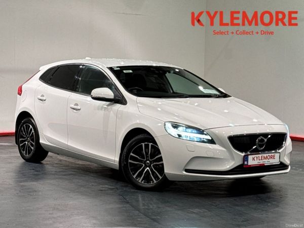 Volvo V40 Hatchback, Petrol, 2018, White