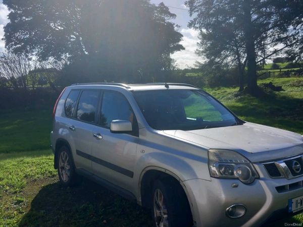 Nissan X-Trail SUV, Diesel, 2011, Silver