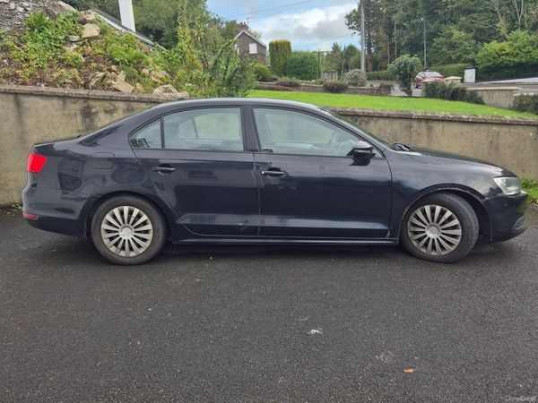 Volkswagen Jetta Saloon, Diesel, 2013, Black